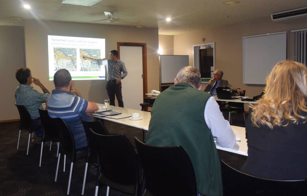 RMS projects managers met with business chamber representatives at the Tenterfield Golf Club on Monday night about the heavy vehicle bypass.