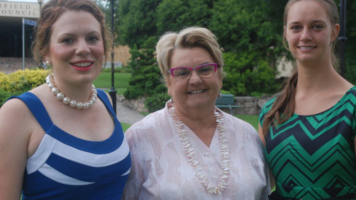 Showgirl organiser Lorraine Olley with new entrants Annabel Overell (left) and Shona Lees (right).