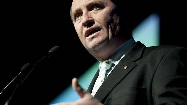 Polls suggest if the former Independent Tony Windsor made a return to politics, he could topple incumbent National Barnaby Joyce.