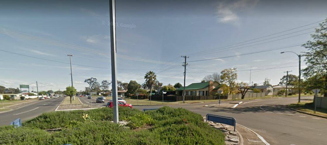 The teens tried to carjack the woman at the intersection of Goonoo Goonoo Road and Wilburtree Street in Tamworth. Picture by Google Maps
