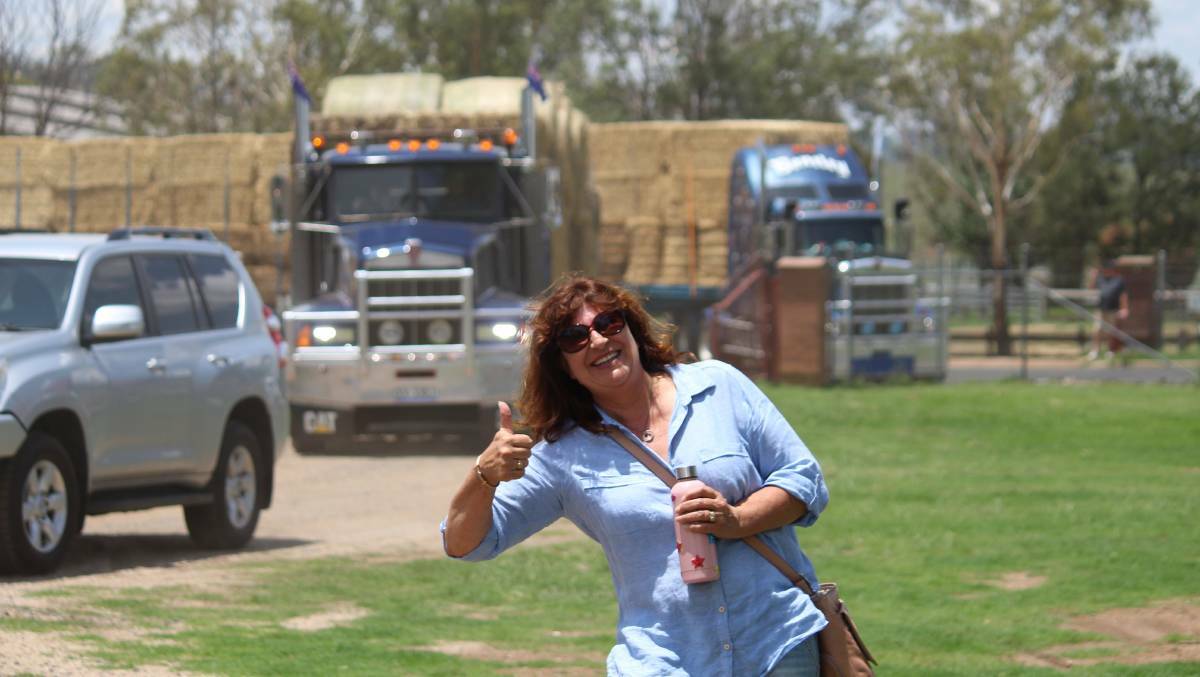 Drought relief by the truckload arrives in Armidale
