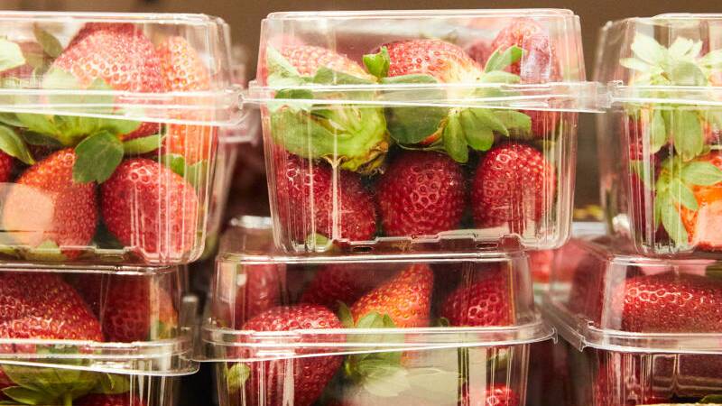 NZ chains drop Australian strawberries