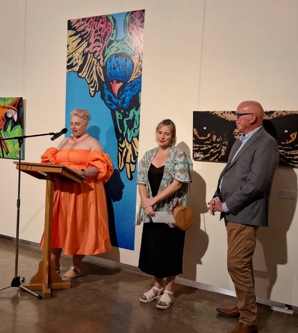 Helen Dangar Memorial Art bursary recipient Janna Hayes, centre, with NERAM director Rachael Parsons and Bill Dangar.
