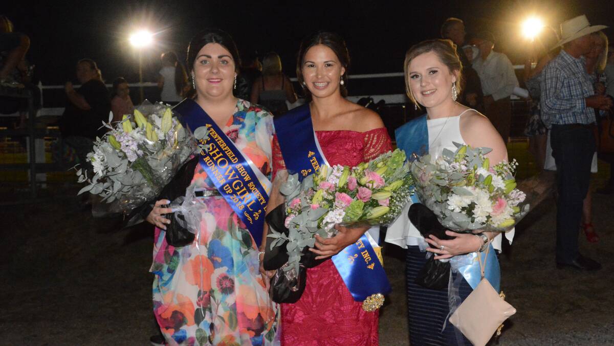 Miss Tenterfield Showgirl 2018 Keely Mooney, flanked by fellow contestant Emily Henderson and 2017 Miss Showgirl Ellie Griffiths. Nominations for the 2019 competition are now being sought. Photos by Melinda Campbell.