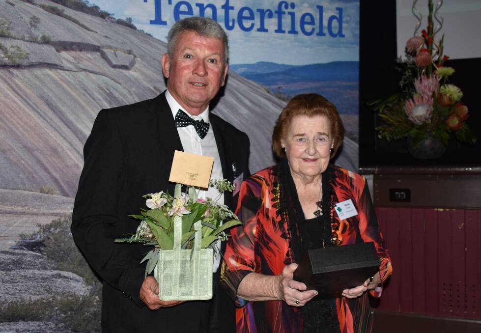 Mayor Peter Petty presented a Special Recognition Award to 'Rouse St icon' Maree Parker. See her story on page 4.