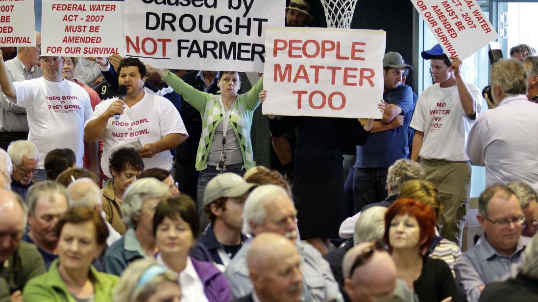 If you want to eat, farmers need water: a Murray Darling Basin Plan community consultation meeting in Mildura in 2010. Photo by Angela Wylie, Canberra Times.