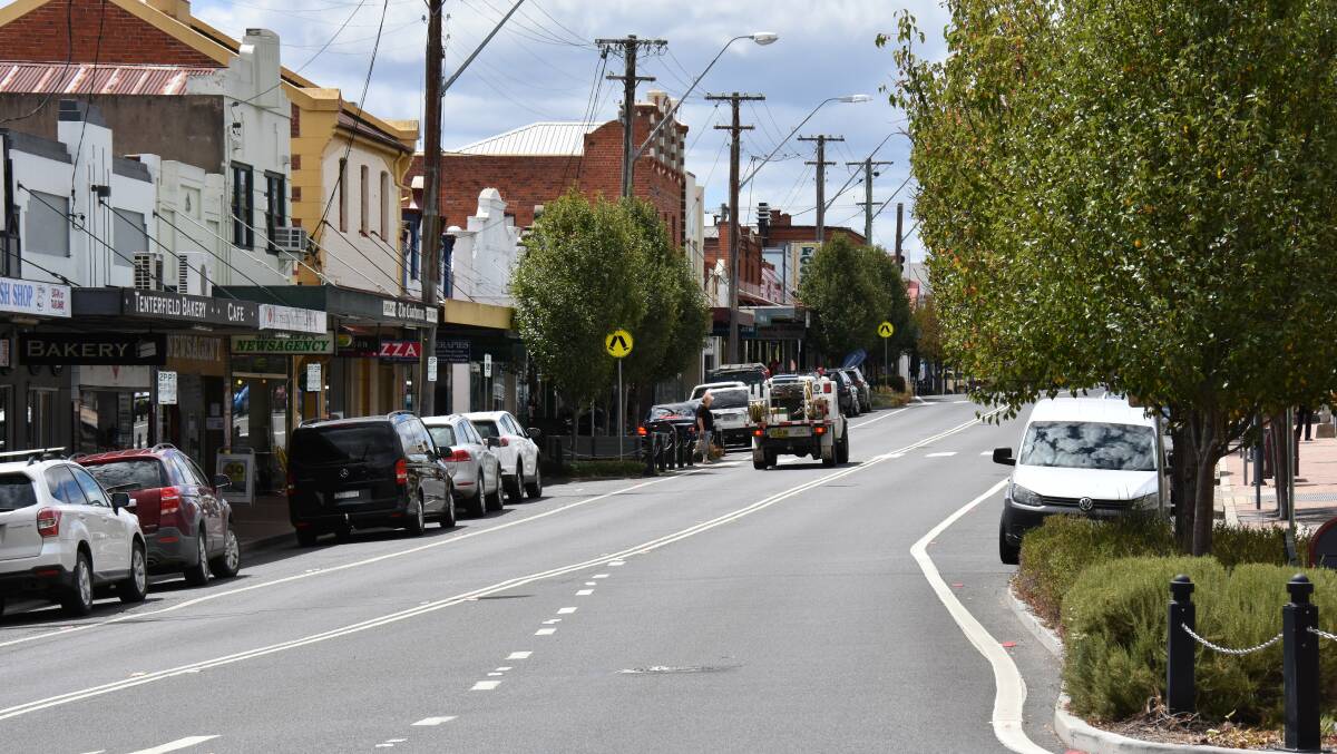 The Commonwealth's JobKeeper program is injecting more than $1.2 million back into Tenterfield's economy fortnightly, according to new statistics from the Treasury.