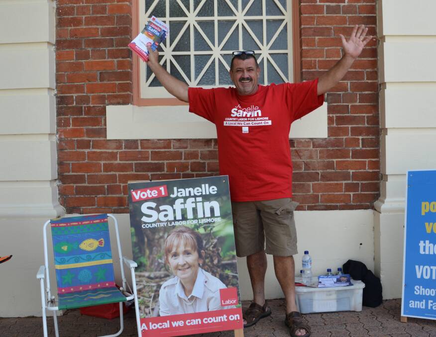 We're in! Alan Dye was flying the flag for Janelle Saffin and the Labor Party at the Tenterfield Memorial Hall polling booth on Saturday.