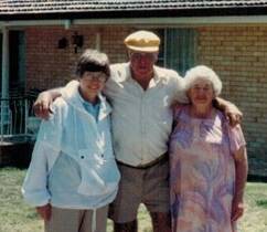 Alice with George and Phyllis Manser during a visit in 1991.