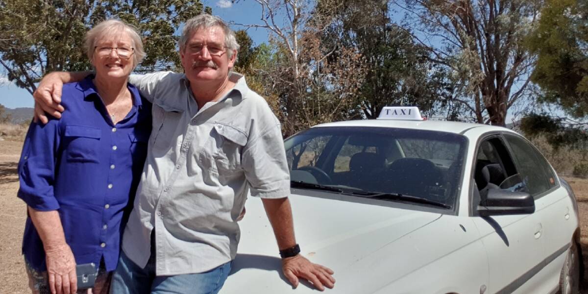 Jan and Rick Phipps are hitting the (long) road in their 2003 VY Holden ‘Combombadore’, while fundraising for the Cancer Council.