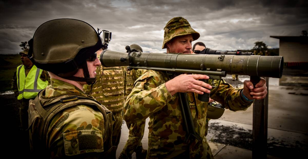 October 22, 2016: 12/16 Hunter River Lancers reserve adjust the sights on the 84mm short-range anti-armour gun before firing live rounds for the first time since 2007.