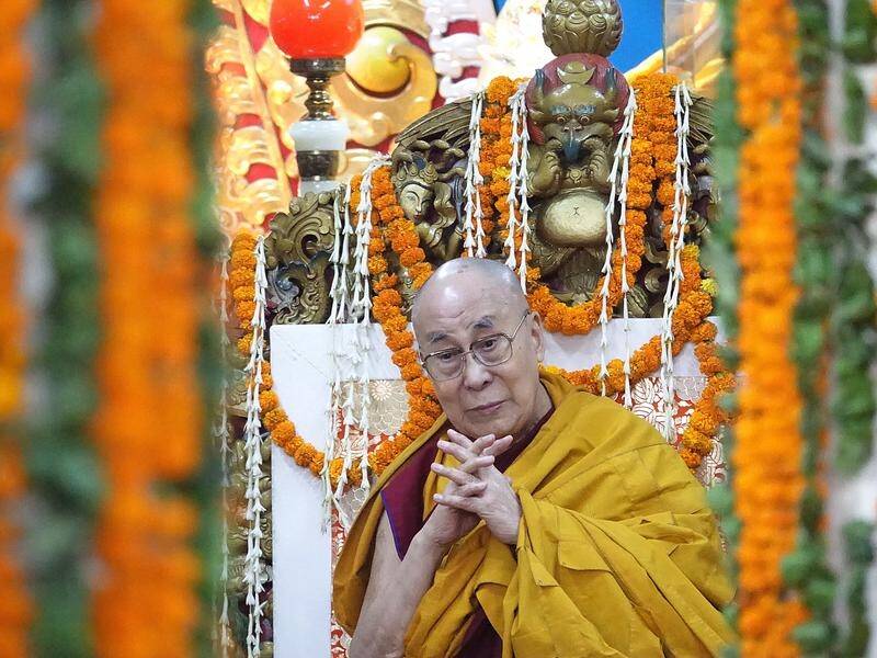 China should hold talks with the Dalai Lama, the US Ambassador to China says.