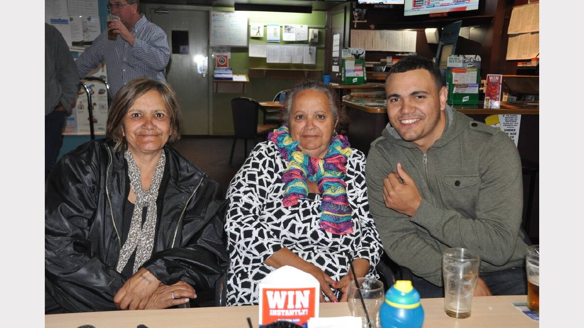 Dianne and Cheryl Duroux with Marc McGrady at Tenterfield Bowling Club.